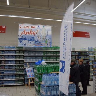 Promocja Wód Uzdrowiskowych w Auchan Wałbrzych